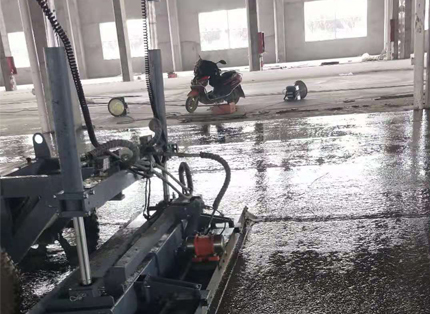 ���̰���